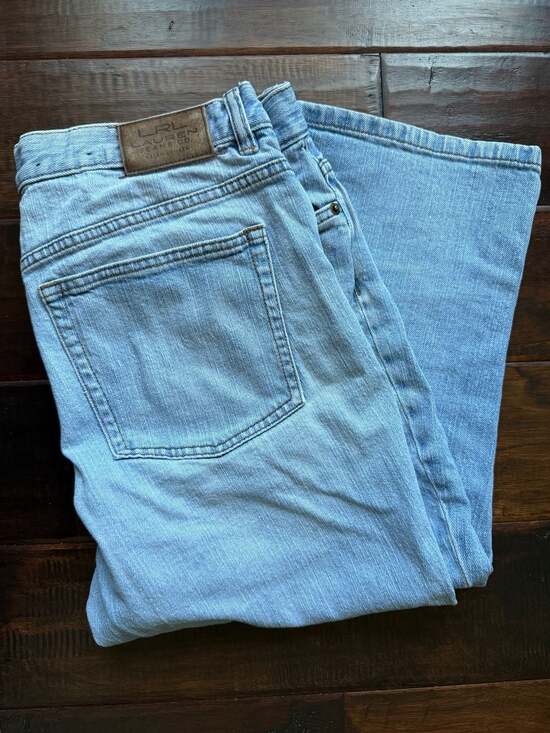 Lauren Ralph Lauren Denim - Lauren Jeans Co. Ralph Lauren Women's Size 12 Light Wash Denim Capri Jeans